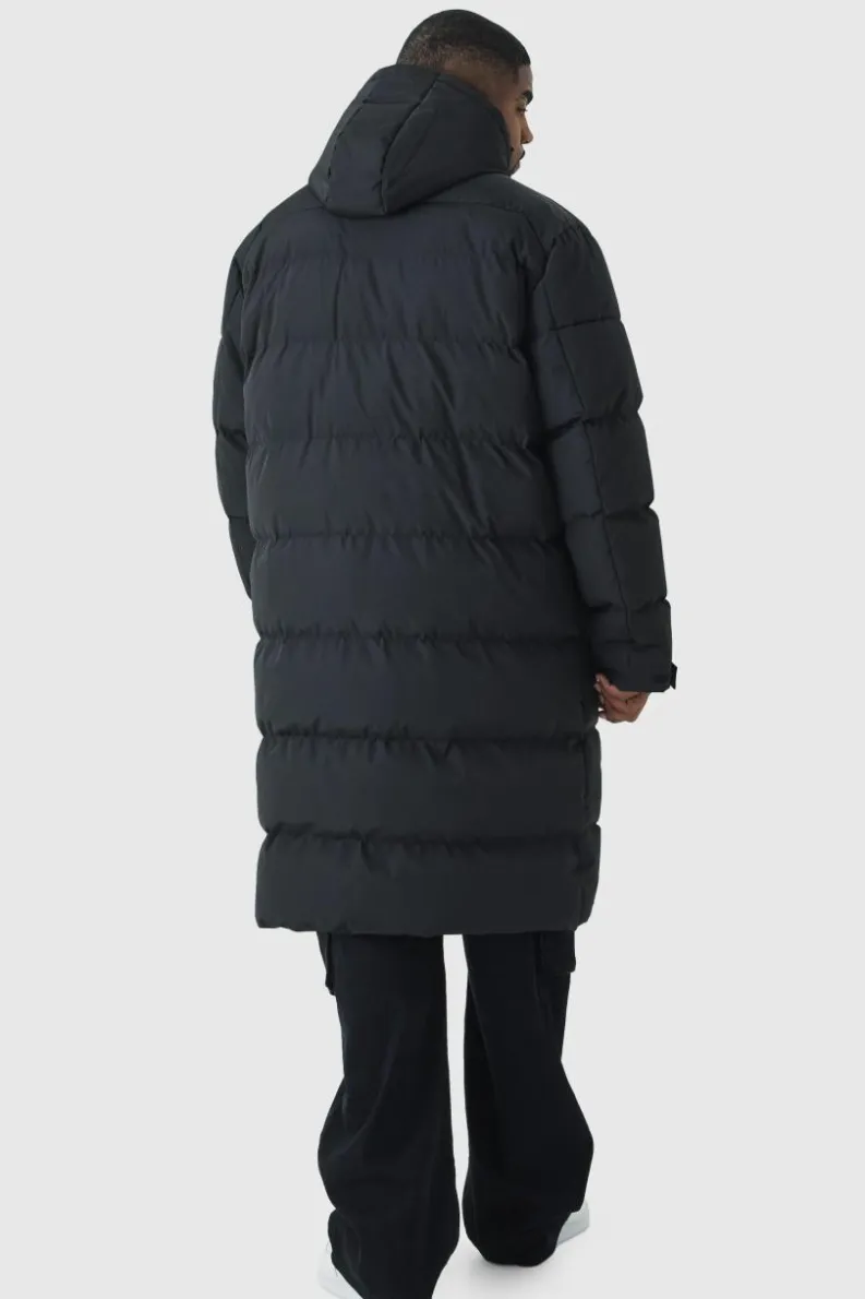 Online boohooMAN Plus Mid Length Hooded Puffer Jacket In black