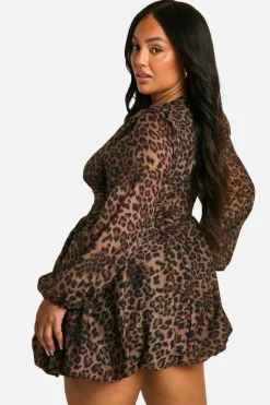 Store boohoo Plus Milkmaid Woven Bubble Hem Skater Dress leopard