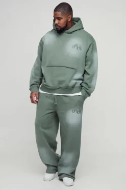 Clearance boohooMAN Plus Oversized Boxy Distressed Official Applique Spray Wash Hooded Tracksuit green