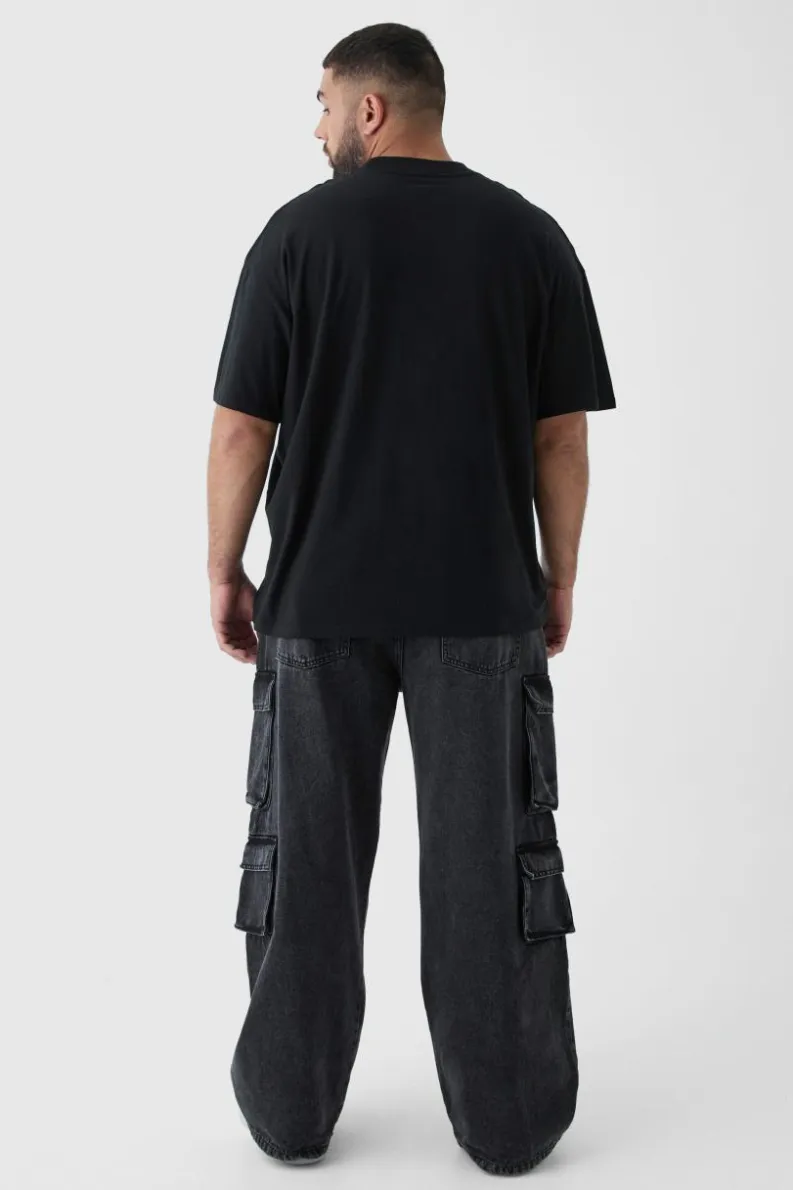 Best boohooMAN Plus Oversized Extended Neck Limited Edition Print T-Shirt black