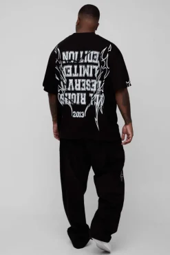 Outlet boohooMAN Plus Oversized Extended Neck MXII Large Scale Print T-Shirt black