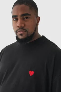 New boohooMAN Plus Oversized Extended Neck Heart Embroidered T-Shirt black