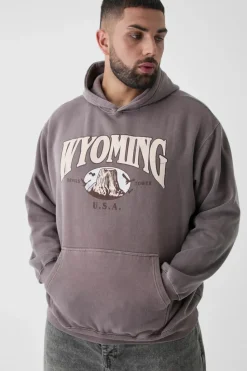 Best boohooMAN Plus Oversized Washed Wyoming Print Hoodie chocolate