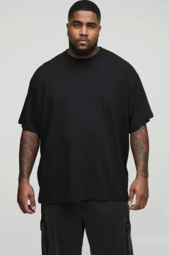 New boohooMAN Plus Oversized Worldwide Dog Graphic T-shirt black