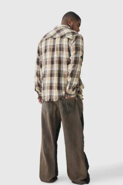 Best Sale boohooMAN Plus Paint Splatter Carpenter Panel Relaxed Fit Flared Jeans ice grey