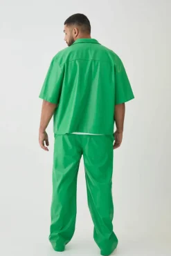 Outlet boohooMAN Plus PU Short Sleeve Overshirt green