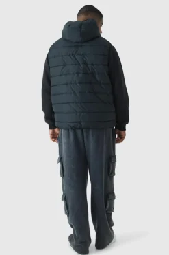 Outlet boohooMAN Plus Quilted Zip Through Hooded Gilet In black