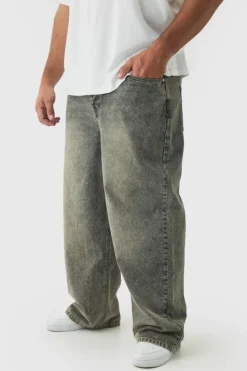 Store boohooMAN Plus Relaxed Fit Jeans stone