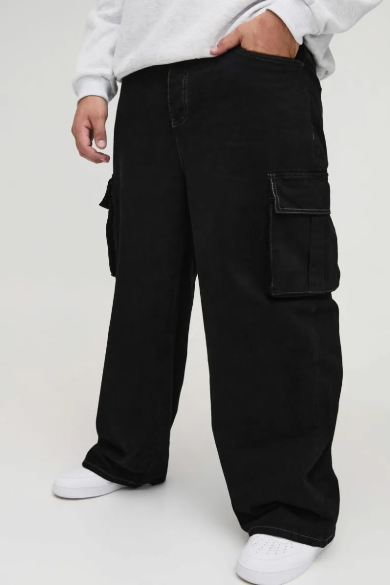 Cheap boohooMAN Plus Relaxed Rigid Cargo Jeans black
