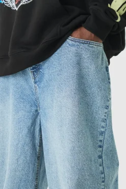 Clearance boohooMAN Plus Relaxed Rigid Jeans light blue