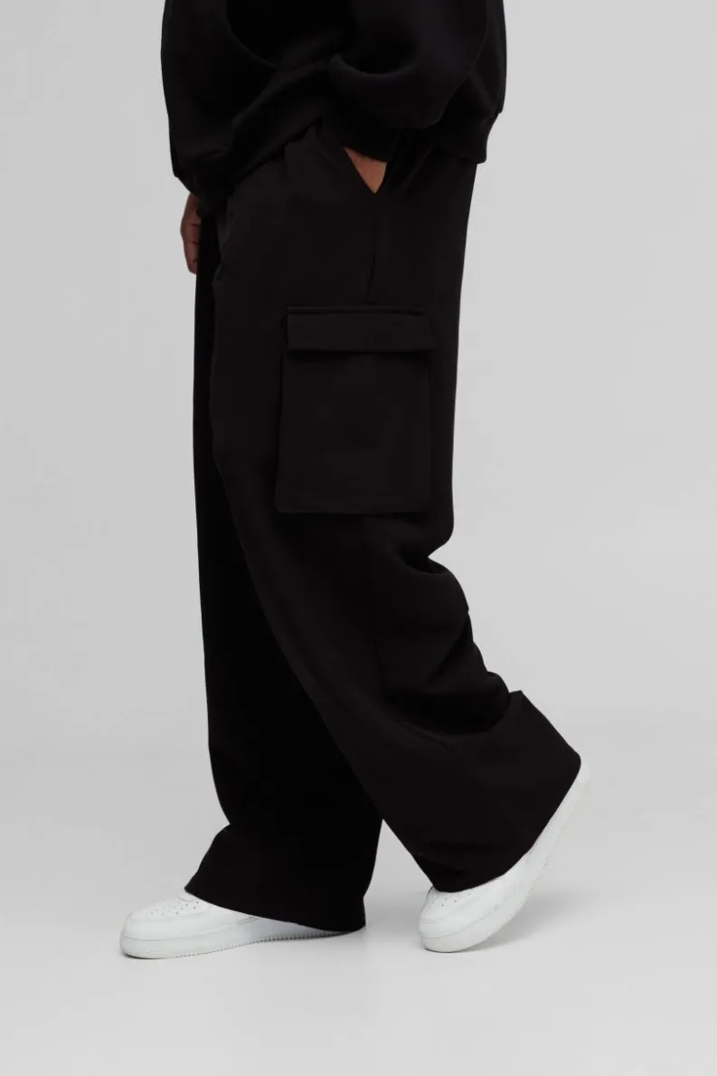 Flash Sale boohooMAN Plus Stretch Woven Relaxed Fit Cargo Trousers black