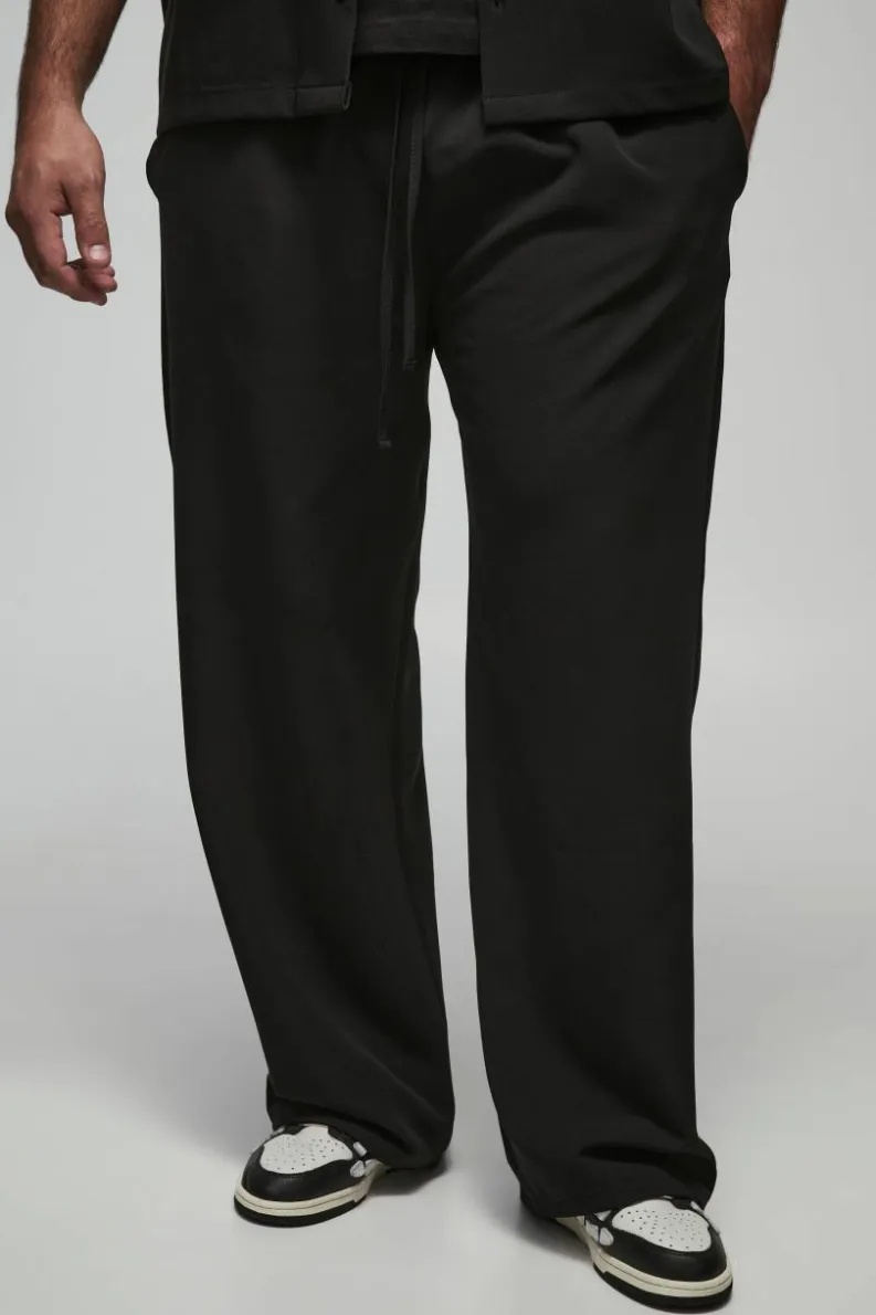 Cheap boohooMAN Plus Stretch Woven Relaxed Fit Trousers black
