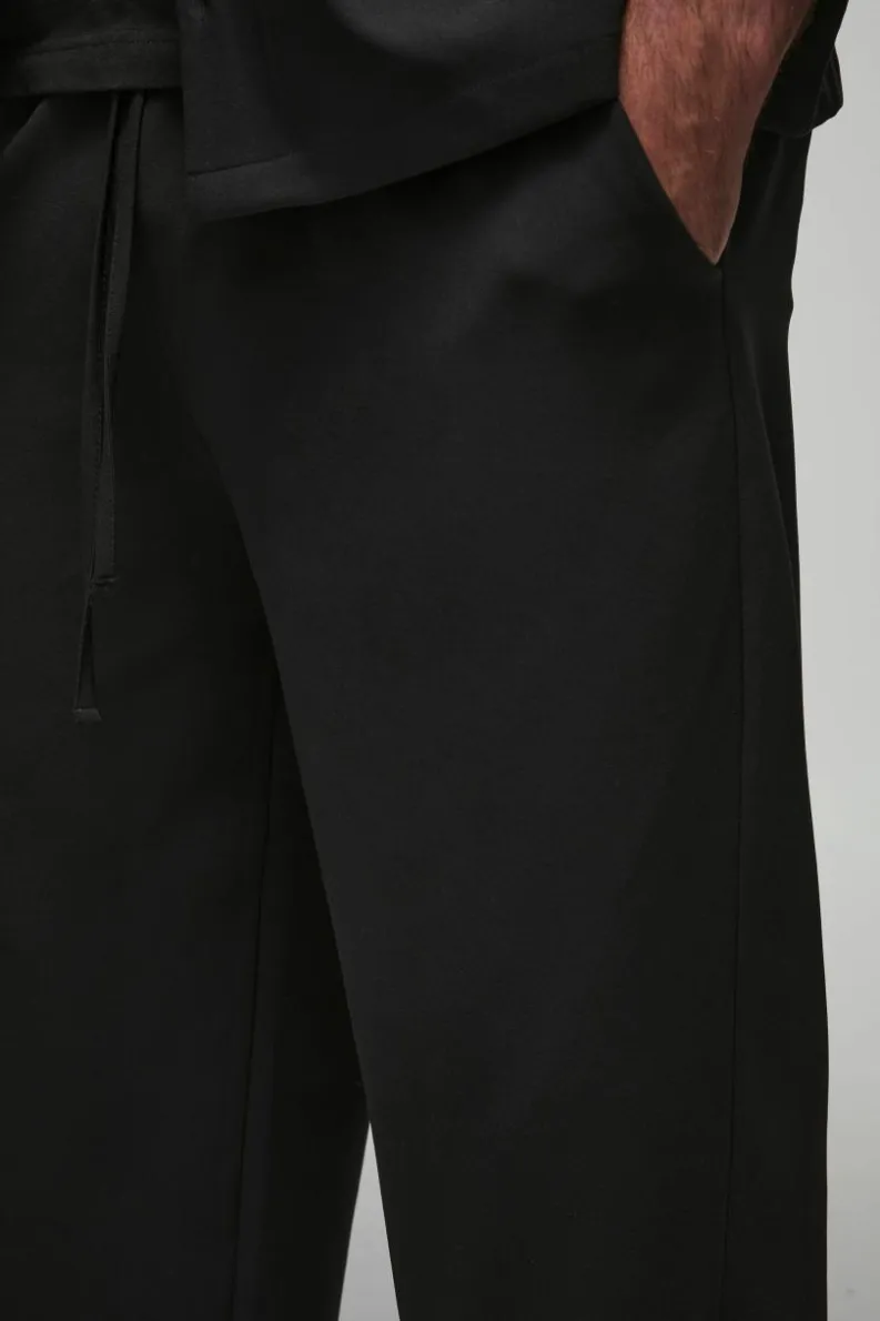 Cheap boohooMAN Plus Stretch Woven Relaxed Fit Trousers black