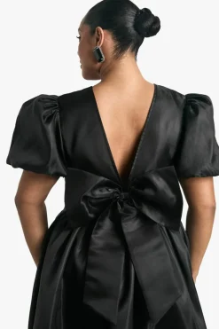 New boohoo Plus Taffeta Bow Back Puff Sleeve Skater Dress black