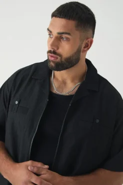 Fashion boohooMAN Plus Textured Pleated Zip Up Shirt black