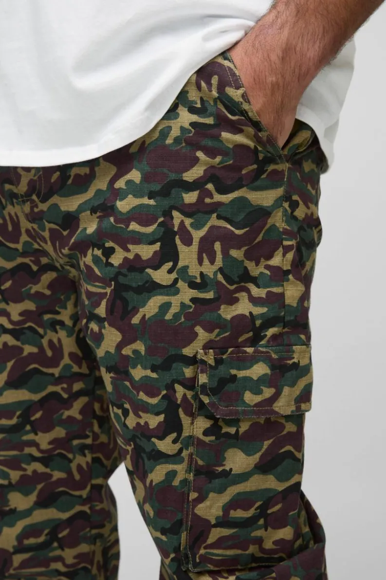 Best Sale boohooMAN Plus Washed Ripstop Stacked Zip Hem Camo Cargo Trousers khaki