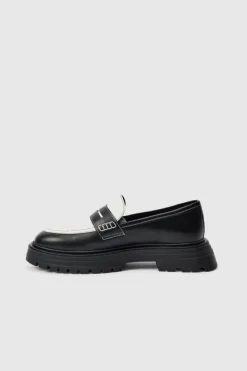 New boohooMAN PU Slip On Contrast Chunky Loafer In black