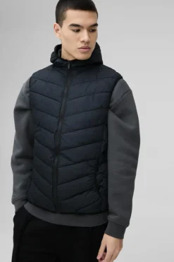 Cheap boohooMAN Quilted Zip Through Hooded Gilet In black