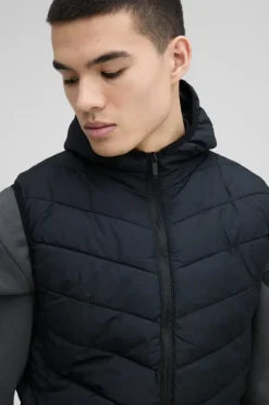 Cheap boohooMAN Quilted Zip Through Hooded Gilet In black