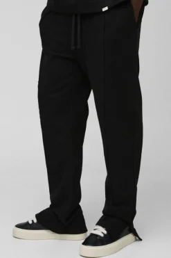 Online boohooMAN Regular Fit Split Hem Heavyweight Jogger black