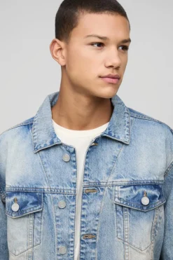 Online boohooMAN Regular Stonewash Denim Jacket light blue