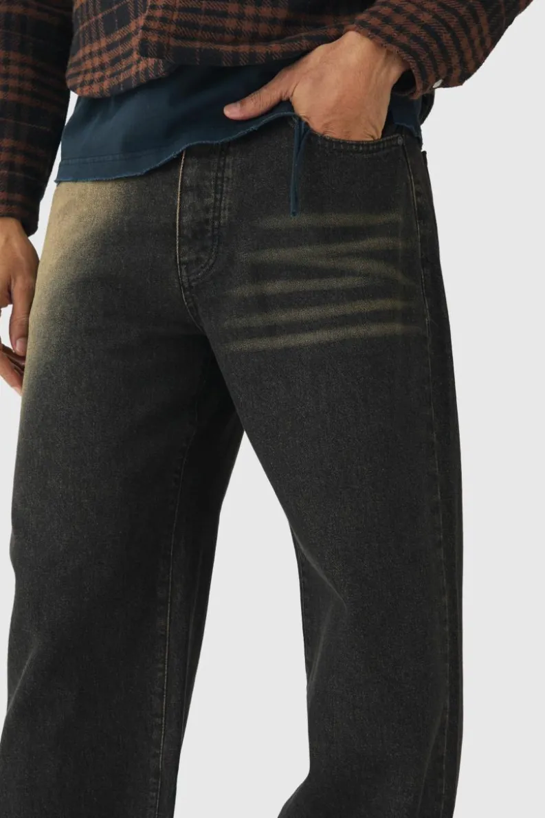 Best Sale boohooMAN Relaxed Spray Wash Turn Up Hem Jeans brown