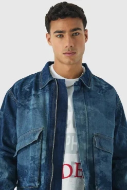 Clearance boohooMAN Relaxed Cropped Renaissance Laser Print Denim Jacket vintage blue