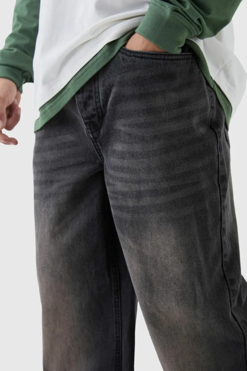 New boohooMAN Relaxed Fit Washed Jeans brown