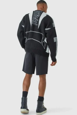 Best boohooMAN Relaxed Fit Elasticated Waist Chino Shorts in black
