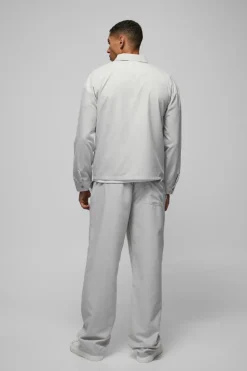 Outlet boohooMAN Relaxed Fit Panel Detail Elasticated Waist Nylon Trouser light grey