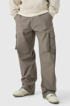 Online boohooMAN Relaxed Fit Ripstop Cargo Trousers With Popper Hem taupe