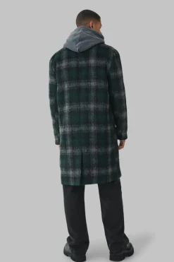 Online boohooMAN Relaxed Fit Single Breasted Check Overcoat In green