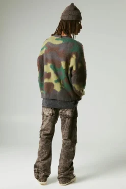 Discount boohooMAN Relaxed Flared Heavy Washed Cargo Trousers khaki