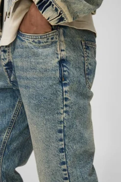Best boohooMAN Relaxed Flared Stacked Antique Wash Jeans antique blue