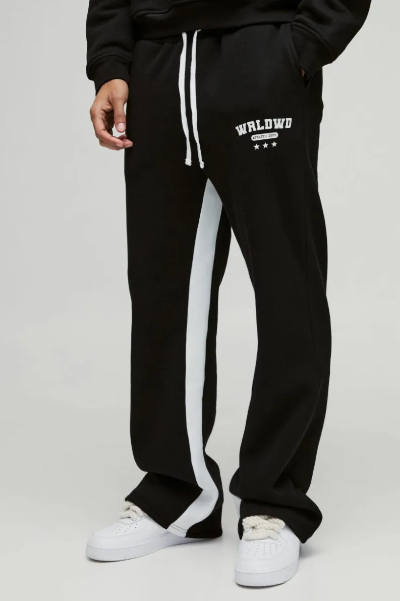 Outlet boohooMAN Relaxed Flare Worldwide Star Gusset Jogger black