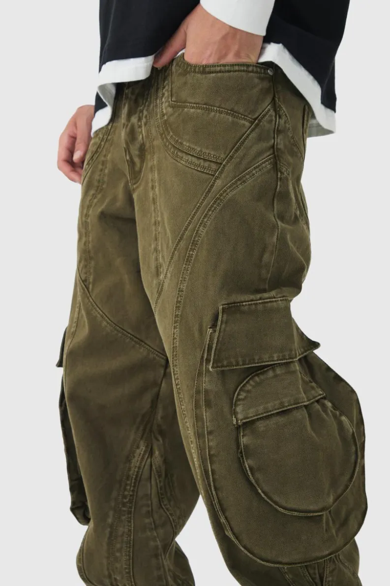 Cheap boohooMAN Relaxed Heavyweight Twill Panelled Cargo Trousers dark green
