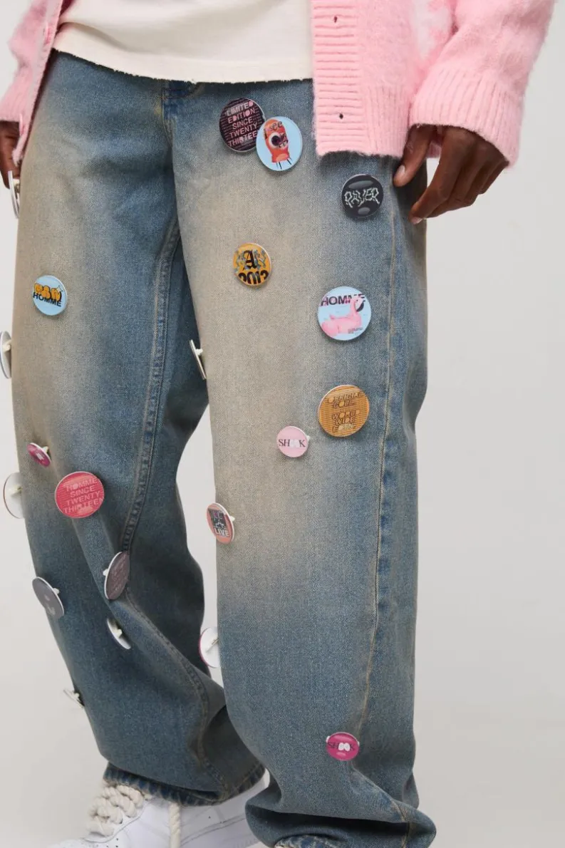Online boohooMAN Relaxed Rigid Badge Detail Boxer Waistband Denim Jeans antique blue