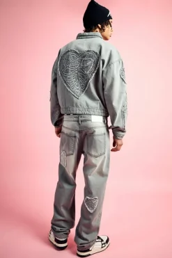 Best boohooMAN Relaxed Rigid Heart Applique Jean In light grey