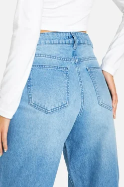 Outlet boohoo Seam Detail Straight Leg Denim Jeans mid blue
