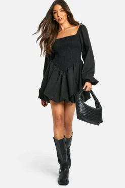 Store boohoo Shirred Long Sleeve Smock Dress black