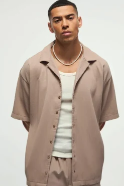 New boohooMAN Short Sleeve Revere Oversized Pleated Shirt mocha