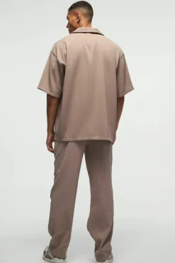 New boohooMAN Short Sleeve Revere Oversized Pleated Shirt mocha