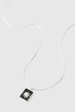 New boohooMAN Pendant Necklace silver