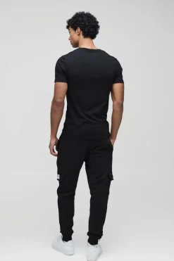 Online boohooMAN Skinny Fit Woven Tab Basic Cargo Jogger black