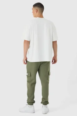 Online boohooMAN Slim Fit Woven Tab Basic Cargo Jogger olive