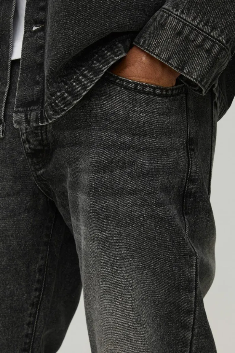 Sale boohooMAN Straight Leg Back Pocket Embroidered Jeans charcoal