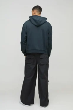 Store boohooMAN Super Baggy Ripstop Multi Pocket Cargo Trousers grey