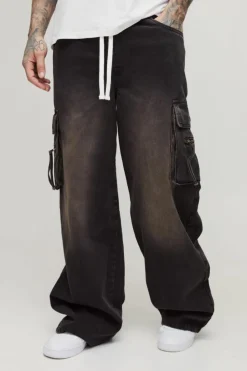 Cheap boohooMAN Tall Baggy Rigid Cargo Jeans brown