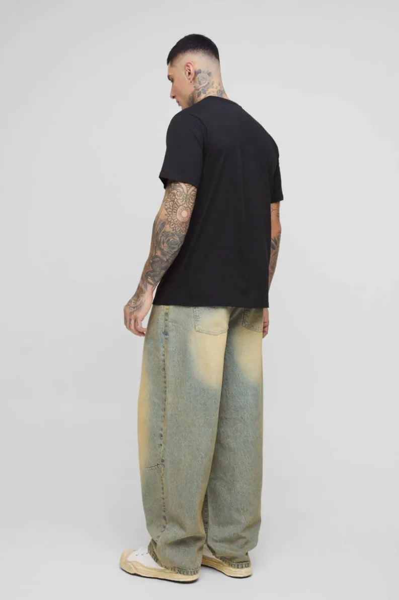 Store boohooMAN Tall Balloon Fit Pleat Knee Tinted Jeans antique wash