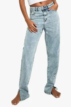 Online boohoo Tall Basics Split Hem Straight Leg Jeans light blue